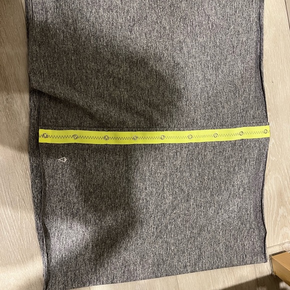 Ivivva wrap scarf - Picture 2 of 2